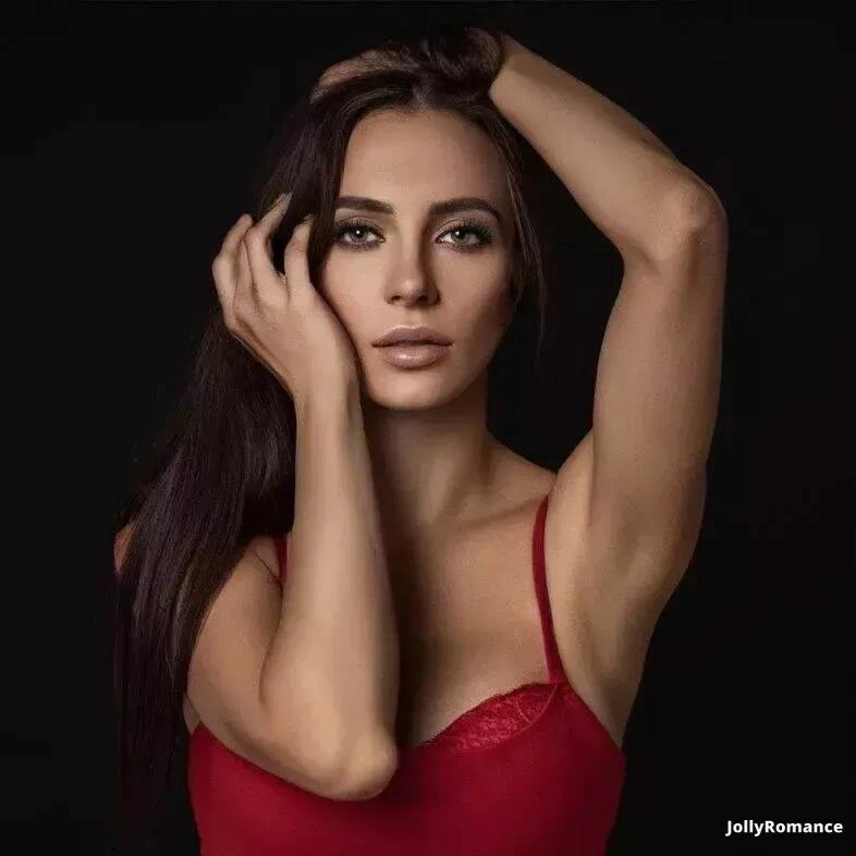 Nana Profile image 3