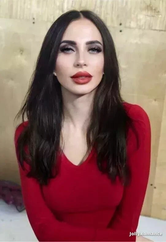 Nana Profile image 4