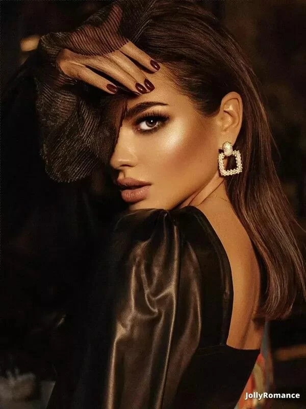 Victoria Profile image 4