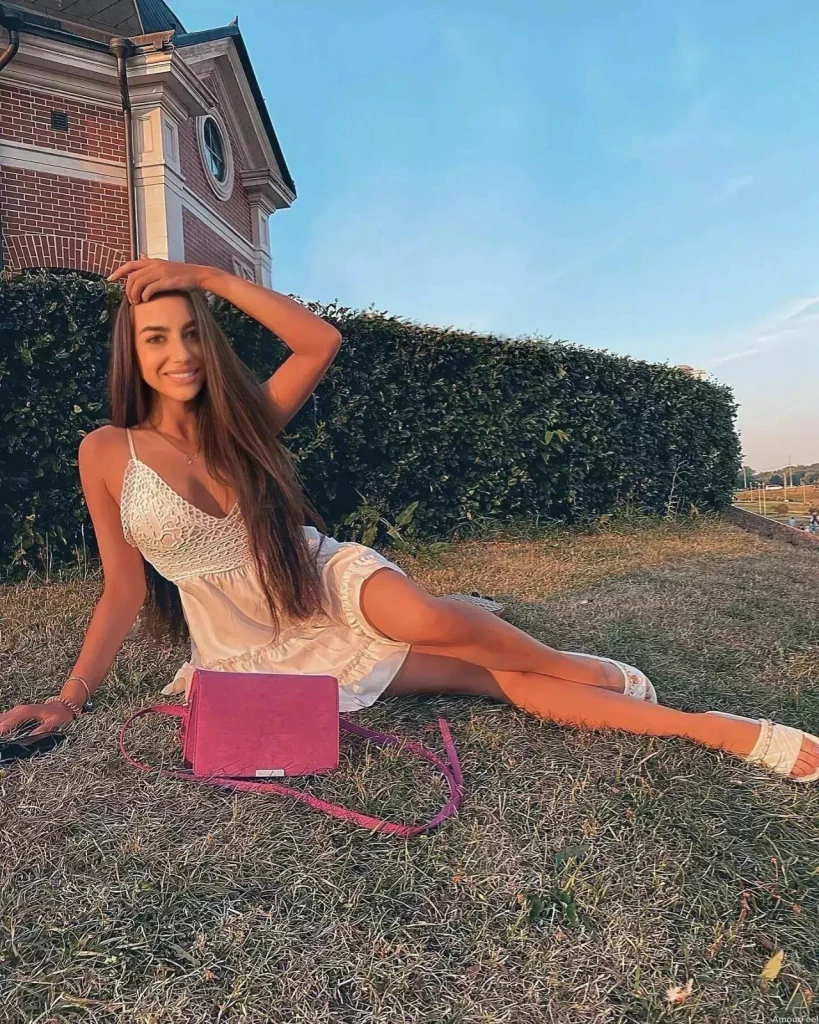 Olga Profile image 1