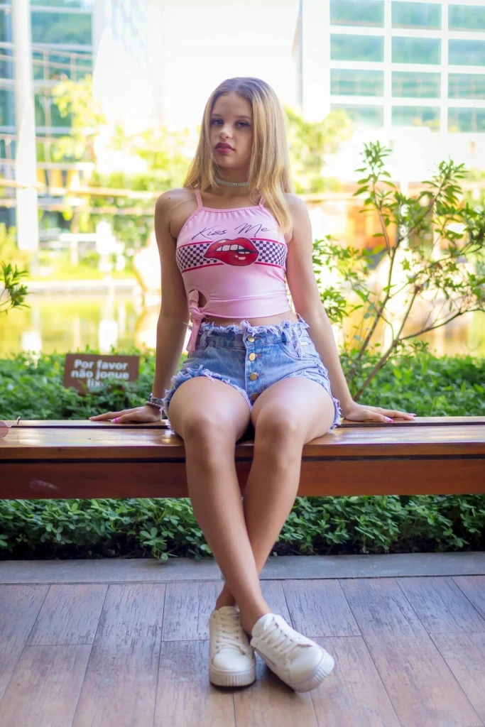 Vanessa Profile image 4
