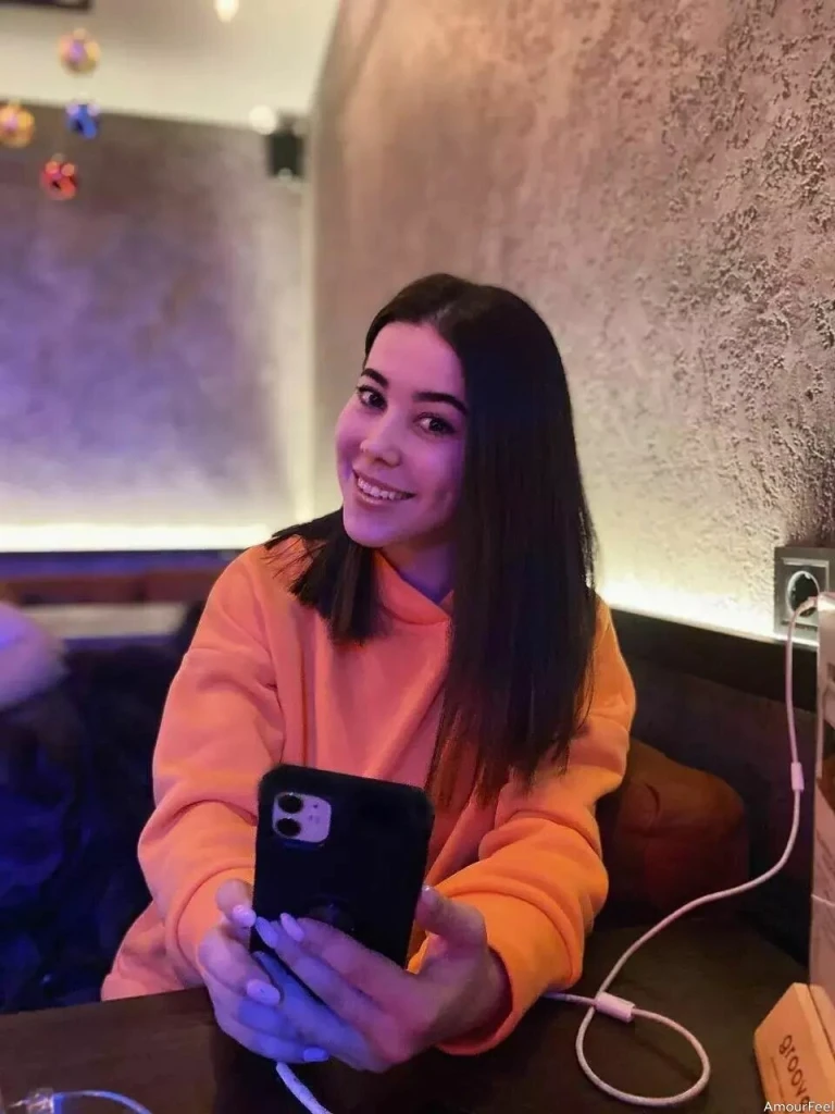 Iryna Profile image 4