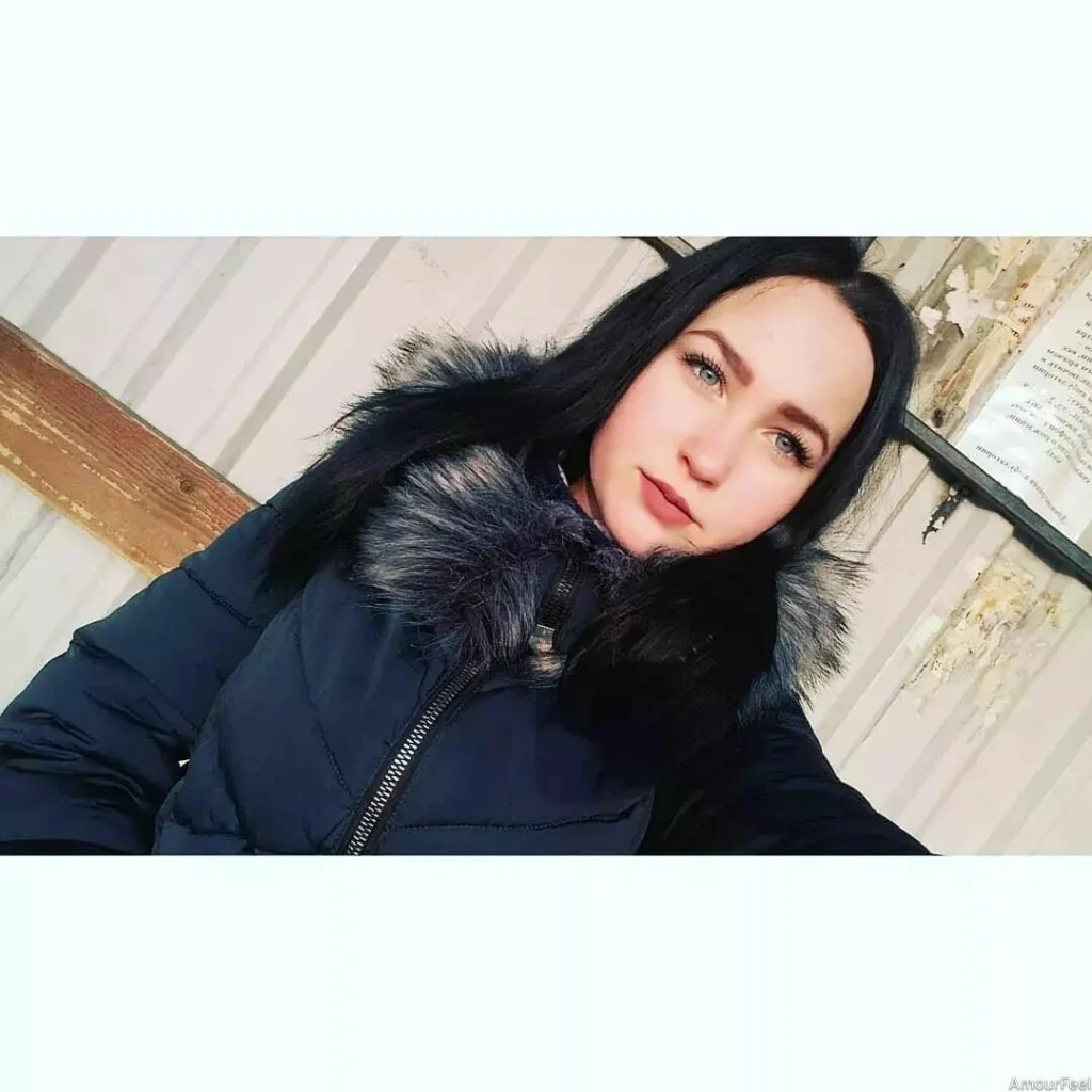 Anna Profile image 4