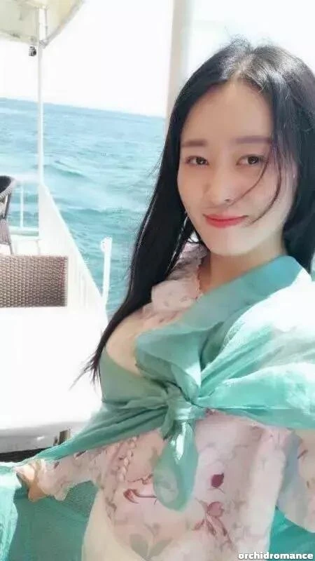 Qiuxia Profile image 2