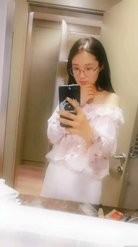 Qiuxia Profile image 3