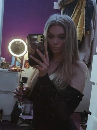 babynikki__ Profile image 3