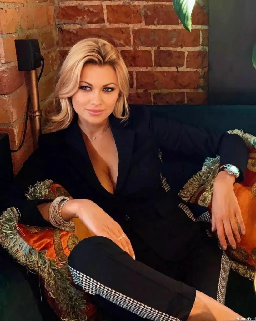 Ilona Profile image 2