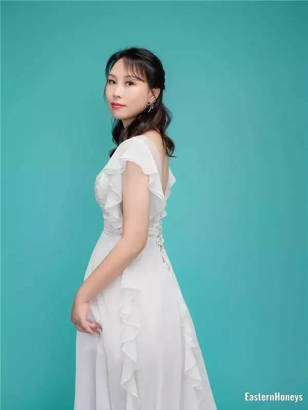 Sisi Profile image 2